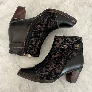 NIB - L’Artiste Black Velvet/Leather/Metallic Booties SIZE Eur38 (7)